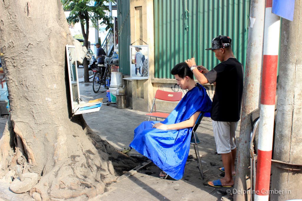 Street Hairdresser Hanoi