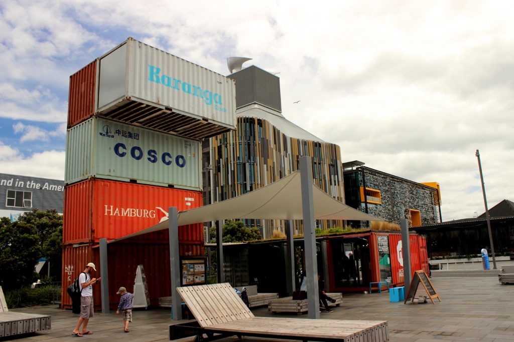 Auckland_bar with container and blinds