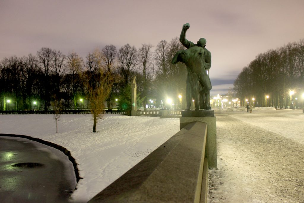 Frogner-Park-by-night-oslo