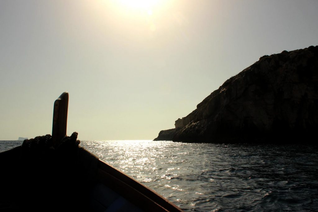 blue-grotto-boat