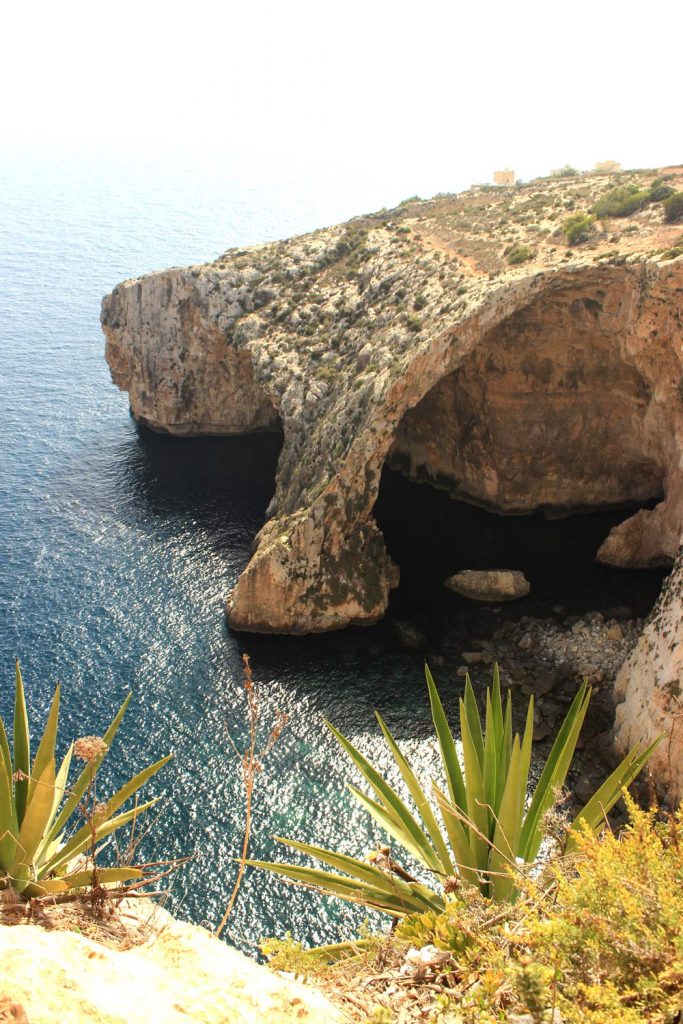 blue-grotto-rock-in-sea