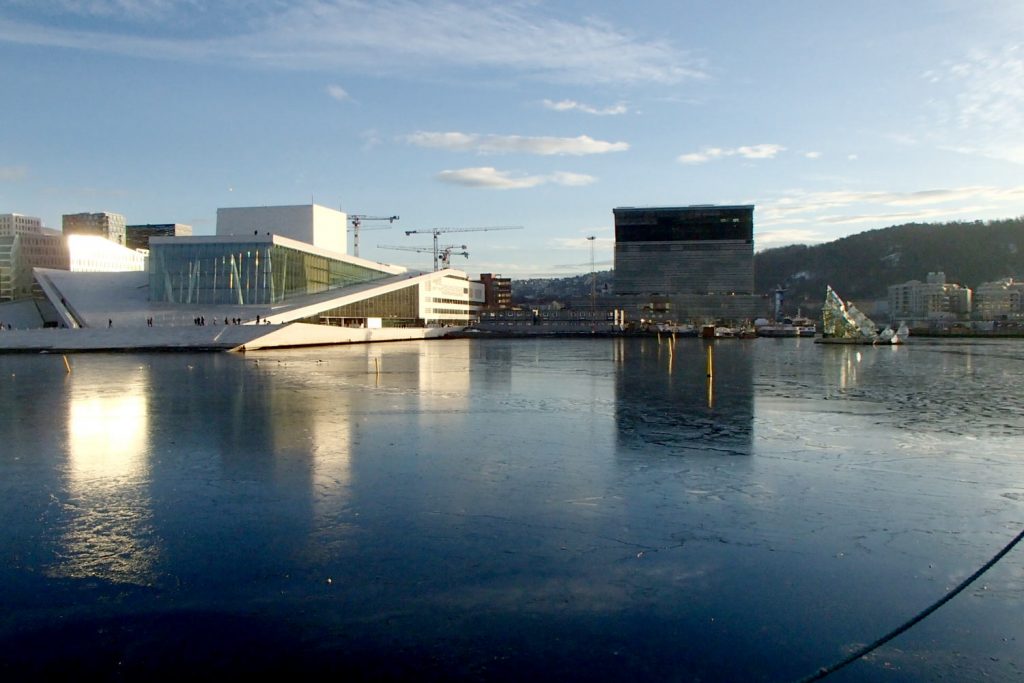 ise-harbour-oslo-opera-house