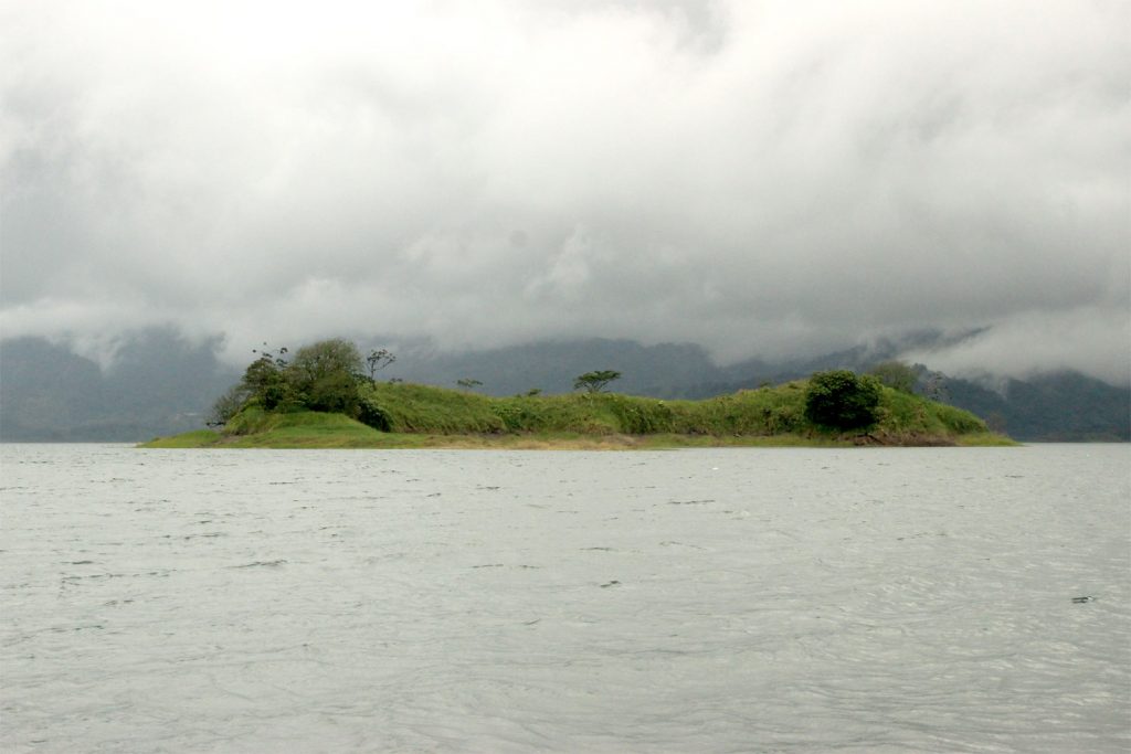 lake-arenal-costa-rica