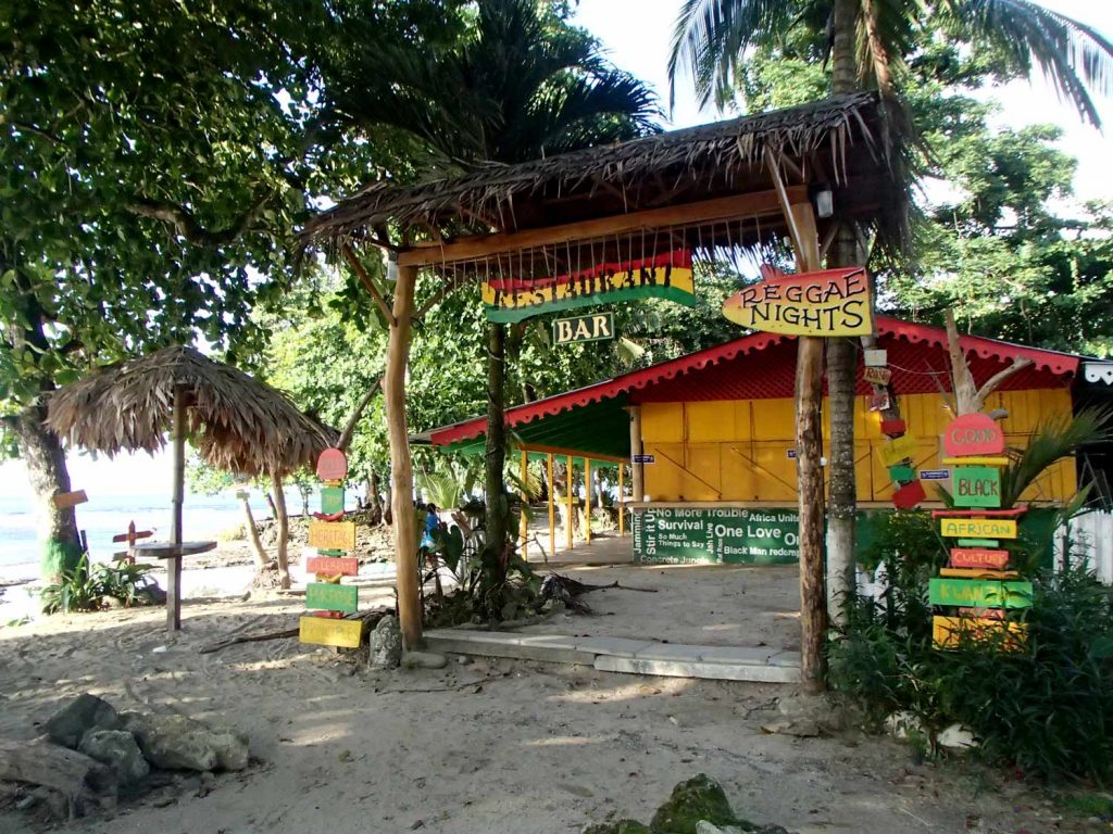 restaurant-bar-reggae-puerto-viejo